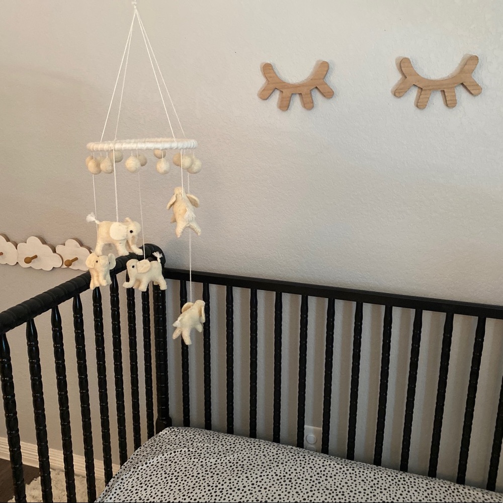 Beautiful handmade Wool Elephant Baby Mobile - Picture 9 of 9